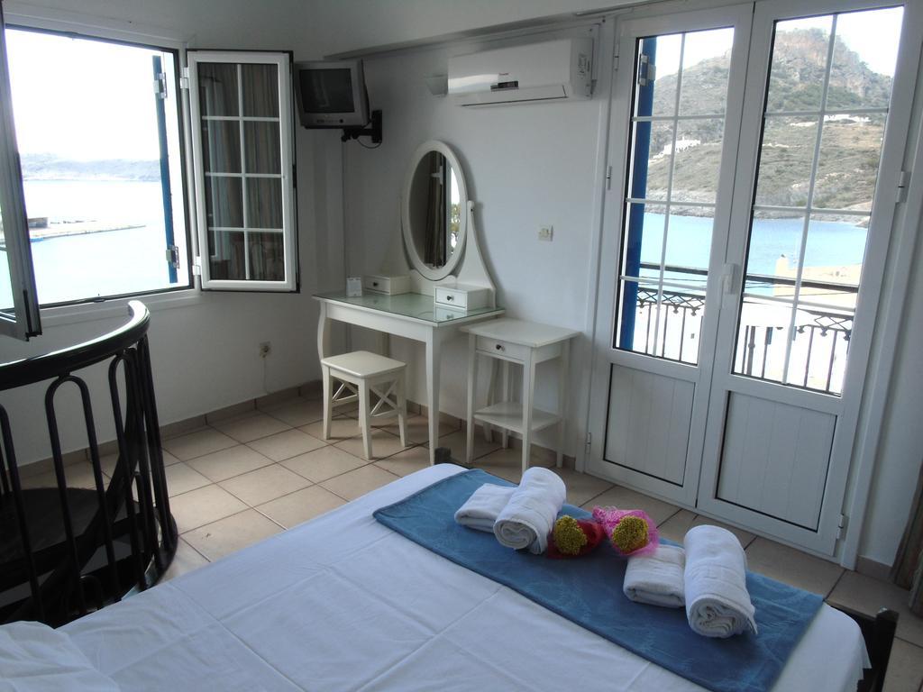 Mely Hotel Kapsálion 外观 照片