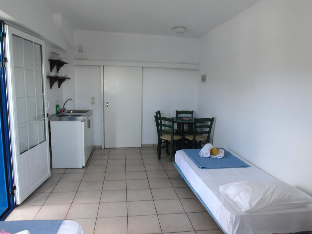 Mely Hotel Kapsálion 外观 照片