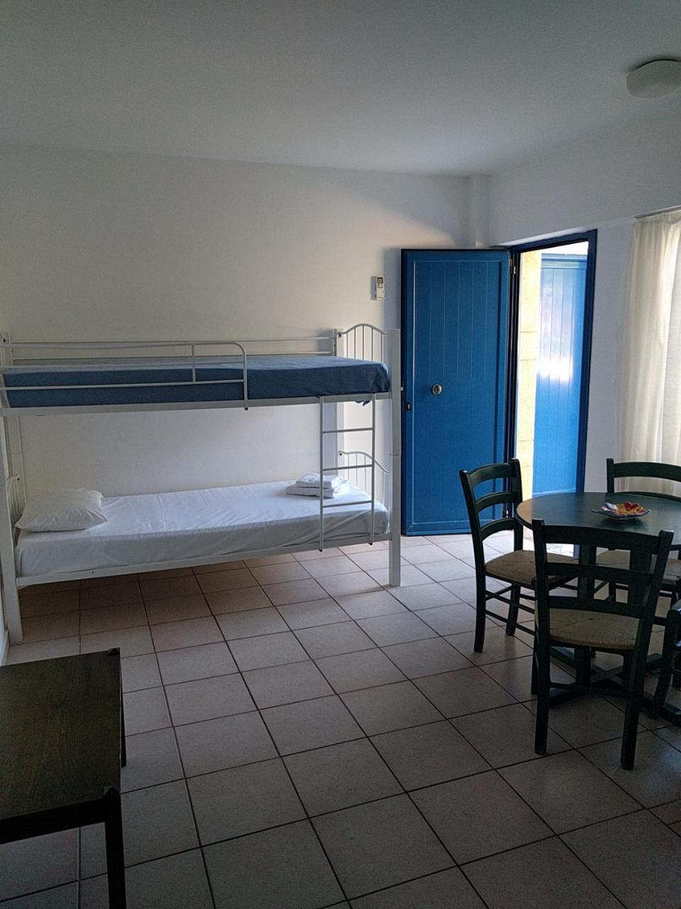 Mely Hotel Kapsálion 外观 照片